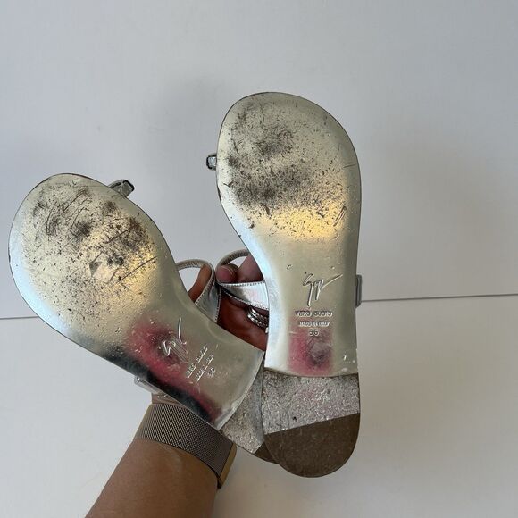 Giuseppe Zanotti Ring Silver Flat Sandals Crystal Embellished Toe Size 6/36 - Picture 13 of 14